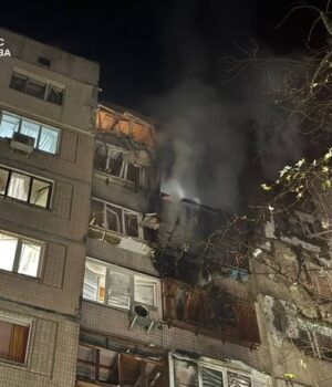 Масована-атака-на Київ:-один-загиблий,-24 постраждалих,-руйнування-та пожежі-(фото) Масована-атака-на Київ:-один-загиблий,-24 постраждалих,-руйнування-та пожежі-(фото)