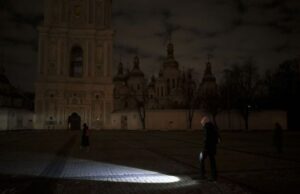 У Києві пошкоджено тепломережі: де у столиці відсутнє опалення У-Києві-пошкоджено-тепломережі:-де-у-столиці-відсутнє-опалення