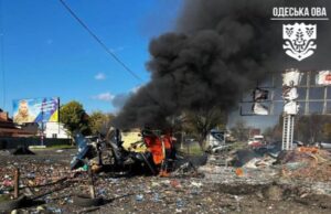 Росія вдарила дронами по ринку у Чорноморську: є загиблі та поранені Росія-вдарила-дронами-по-ринку-у-Чорноморську:-є-загиблі-та-поранені