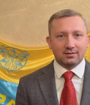 Голова-партії-«Гарант»-Токар-обіцяв-мандат-депутата-ВР-за-$160-тисяч:-його-затримали Голова-партії-«Гарант»-Токар-обіцяв-мандат-депутата-ВР-за-$160-тисяч:-його-затримали