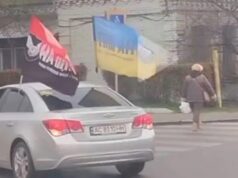 У Луцьку жінка проігнорувала кортеж із загиблим: пройшлася просто перед колоною «На щиті» У-Луцьку-жінка-проігнорувала-кортеж-із-загиблим:-пройшлася-просто-перед-колоною-«На-щиті»