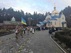 Повернувся додому на щиті: Маневиччина попрощалася з Героєм Петром Поліщуком Повернувся-додому-на-щиті:-Маневиччина-попрощалася-з-Героєм-Петром-Поліщуком
