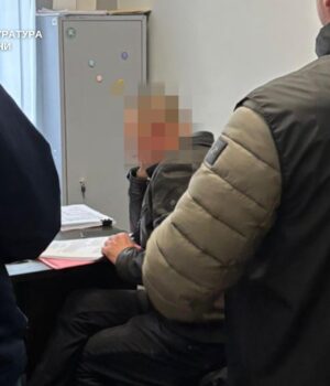 Посадовця-виправної-колонії-на-Волині-підозрюють-у-збитках-державі-майже-на-мільйон-гривень Посадовця-виправної-колонії-на-Волині-підозрюють-у-збитках-державі-майже-на-мільйон-гривень