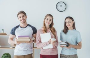 Сьогодні – День студента: оригінальні привітання та яскраві листівки для близьких Сьогодні-–-День-студента:-оригінальні-привітання-та-яскраві-листівки-для-близьких