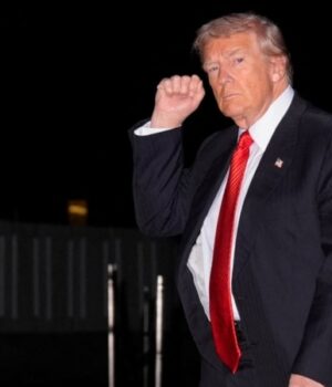 Радіо-Свобода-weekly:-Трамп-тиском-на-Москву-хоче-припинити-«криваву-бійню» Радіо-Свобода-weekly:-Трамп-тиском-на-Москву-хоче-припинити-«криваву-бійню»