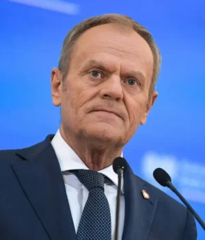 Вибух-на-залізничній-колії-Варшава-Люблін:-прем'єр-Польщі-Туск-заговорив-про-диверсію Вибух-на-залізничній-колії-Варшава-Люблін:-прем'єр-Польщі-Туск-заговорив-про-диверсію