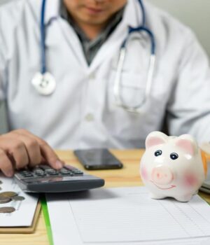 Зарплати-лікарів-зростуть-у-2026-році:-хто-отримає-підвищення Зарплати-лікарів-зростуть-у-2026-році:-хто-отримає-підвищення