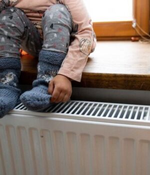 Опалювальний-сезон-досі-не-розпочався:-в-навчальних-закладах-Іваничів-мерзнуть-діти Опалювальний-сезон-досі-не-розпочався:-в-навчальних-закладах-Іваничів-мерзнуть-діти