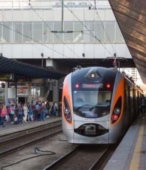 Польща-запускає-зручний-для-українців-рейс:-який-саме-напрямок-та-міста-він-охопить