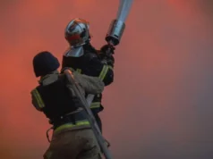 Через атаку БпЛА виникли пожежі у Дніпрі та районі – ОВА Через-атаку-БпЛА-виникли-пожежі-у-Дніпрі-та-районі-–-ОВА