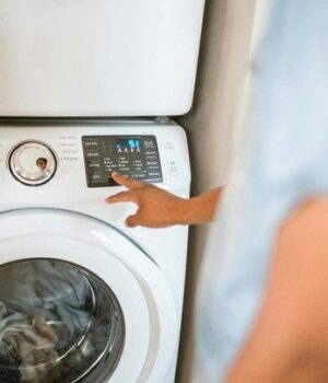 Неприємний-запах-у пралці:-як очистити-барабан-та запобігти-смороду-в домашніх-умовах Неприємний-запах-у пралці:-як очистити-барабан-та запобігти-смороду-в домашніх-умовах