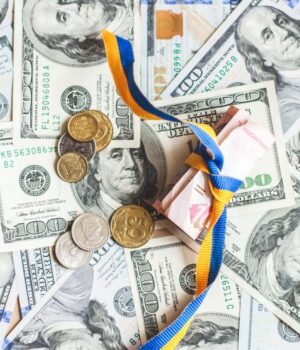 Нацбанк-послабив-гривню-до-долара:-офіційний-курс-валют-на-19-листопада