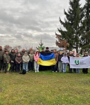На-Волині-висадили-символічне-мільярдне-дерево На-Волині-висадили-символічне-мільярдне-дерево