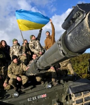 «Не-розумію-такої-військової-логіки»:-єврокомісар-із-питань-оборони-про-допомогу-Україні