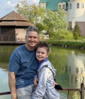 Олександр-Педан-розсекретив-особливі-правила-виховання-8-річного-сина