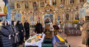 Нововолинська громада попрощалася із Захисником Олександром Білецьким Нововолинська-громада-попрощалася-із-Захисником-Олександром-Білецьким