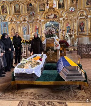 Нововолинська-громада-попрощалася-із-Захисником-Олександром-Білецьким