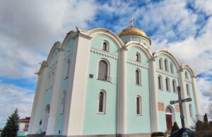 УПЦ оскаржила рішення державного виконавця про виселення з Успенського собору на Волині УПЦ-оскаржила-рішення-державного-виконавця-про-виселення-з-Успенського-собору-на-Волині