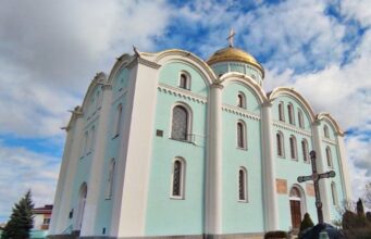 УПЦ оскаржила рішення державного виконавця про виселення з Успенського собору на Волині УПЦ-оскаржила-рішення-державного-виконавця-про-виселення-з-Успенського-собору-на-Волині