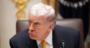План Трампа вимагає від України “здати” Донбас і забути про НАТО — WSJ План-Трампа-вимагає-від-України-“здати”-Донбас-і забути-про-НАТО —-wsj