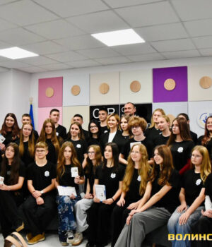У-Луцькій-громаді-стартував-проєкт-«Шкільний-омбудсман».-Фото У-Луцькій-громаді-стартував-проєкт-«Шкільний-омбудсман».-Фото
