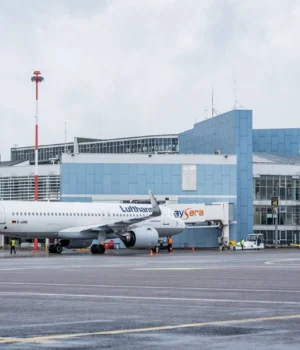 Вільнюський-аеропорт-тимчасово-зупинив-роботу-через-підозрілу-повітряну-кулю Вільнюський-аеропорт-тимчасово-зупинив-роботу-через-підозрілу-повітряну-кулю