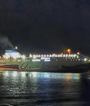 У-Південній-Кореї-пором-врізався-в-острів:-офіцер-за-штурвалом-дивився-новини У-Південній-Кореї-пором-врізався-в-острів:-офіцер-за-штурвалом-дивився-новини