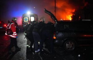 Росіяни завдали ударів по Запоріжжю та Одесі: є загиблі та багато поранених Росіяни-завдали-ударів-по-Запоріжжю-та-Одесі:-є-загиблі-та-багато-поранених