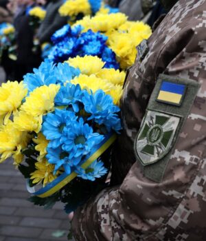 День-Гідності-та-Свободи-–-щодня:-у-Луцьку-відбулася-громадська-акція