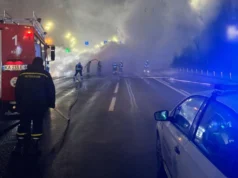 У Києві загорілось авто на бульварі Миколи Міхновського: рух транспорту до центру міста обмежили У-Києві-загорілось-авто-на-бульварі-Миколи-Міхновського:-рух-транспорту-до-центру-міста-обмежили