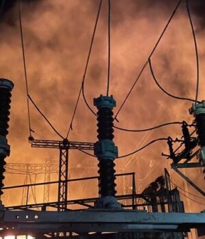 Через-ворожі-масовані-удари-в-Україні-пошкоджено-всі-великі-ТЕС-і-ГЕС