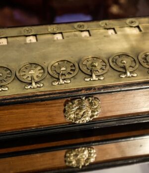 У-Франції-хотіли-продати-майже-400-річний-калькулятор-Паскаля:-аукціон-зірвали-вчені-й-суд