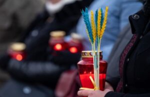 Україна сьогодні в скорботі вшановує жертв голодоморів Україна-сьогодні-в-скорботі-вшановує-жертв-голодоморів