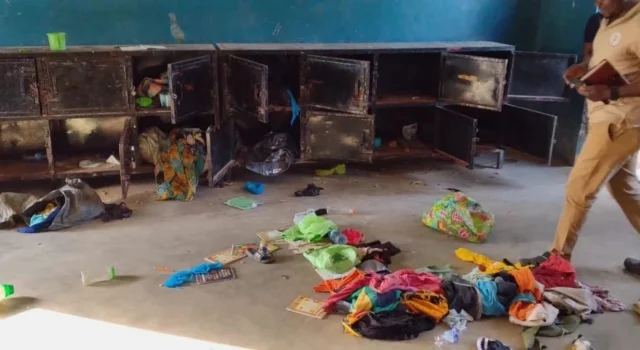 У Нігерії озброєні бойовики викрали понад 200 учнів та 12 вчителів католицької школи У-Нігерії-озброєні-бойовики-викрали-понад-200-учнів-та-12-вчителів-католицької-школи