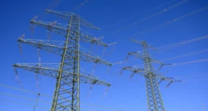 В Україні ввели стабілізаційні відключення світла: графіки по областям В Україні ввели стабілізаційні відключення світла: графіки по областям