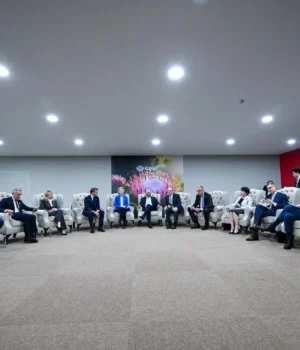 Лідери-ЄС-у-понеділок-проведуть-спецзустріч-щодо-мирного-плану-США-для-України-–-Кошта