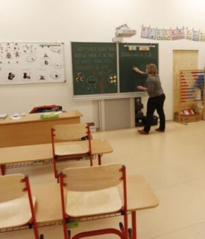 Зимові-канікули-у-школах:-коли-розпочнуться-та-скільки-триватимуть-у-Луцьку