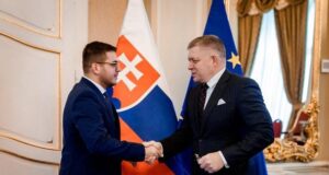 Чиновник Міноборони Словаччини цинічно закликав до повного контролю РФ над Україною Чиновник-Міноборони-Словаччини-цинічно-закликав-до-повного-контролю-РФ-над-Україною