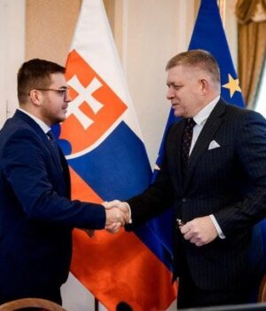 Чиновник-Міноборони-Словаччини-цинічно-закликав-до-повного-контролю-РФ-над-Україною Чиновник-Міноборони-Словаччини-цинічно-закликав-до-повного-контролю-РФ-над-Україною