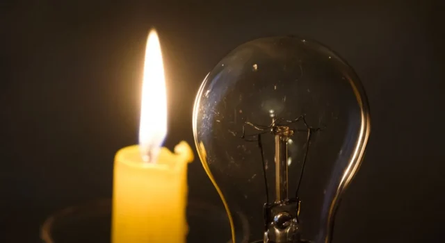 У Полтаві та Харкові сталися перебої зі світлом через стрибки напруги У Полтаві та Харкові сталися перебої зі світлом через стрибки напруги