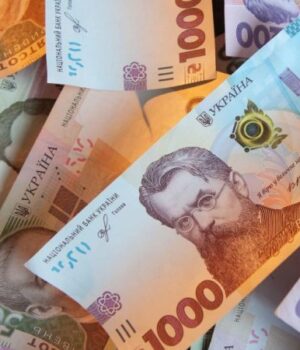 «Зимова-підтримка»-6500-грн:-хто-отримає-кошти-та-куди-їх-можна-витратити