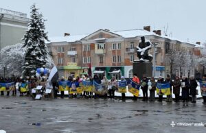 У Нововолинську провели акцію на підтримку зниклих безвісти та полонених Захисників У-Нововолинську-провели-акцію-на-підтримку-зниклих-безвісти-та-полонених-Захисників