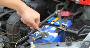 Що робити, якщо сів акумулятор у машині: прості методи, як вирішити проблему Що-робити,-якщо-сів-акумулятор-у-машині:-прості-методи,-як-вирішити-проблему