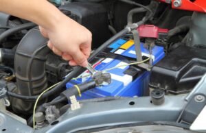 Що робити, якщо сів акумулятор у машині: прості методи, як вирішити проблему Що-робити,-якщо-сів-акумулятор-у-машині:-прості-методи,-як-вирішити-проблему