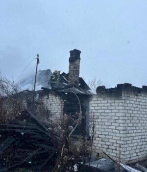 Вогонь-охопив-одну-з-кімнат:-на-Волині-під-час-пожежі-будинку-загинула-жінка