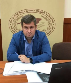 Фото: Одеського суддю викрили на продажу судових рішень