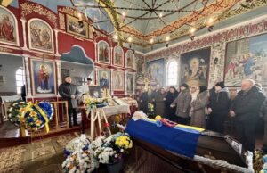 Нововолинці провели в останню путь Захисника Ігоря Генсіровського Нововолинці-провели-в-останню-путь-Захисника-Ігоря-Генсіровського