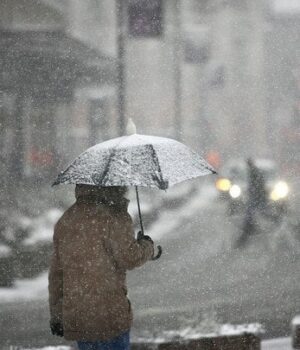 В Україні-вівторок-буде-непередбачуваним:-дощ,-сніг-та температурні-коливання