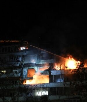 Київ-–-під-російською-атакою,-6-загиблих-(фото,-відео)