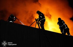 РФ продовжує атакувати Одещину: спалахнули пожежі, серед поранених – діти РФ-продовжує-атакувати-Одещину:-спалахнули-пожежі,-серед-поранених-–-діти